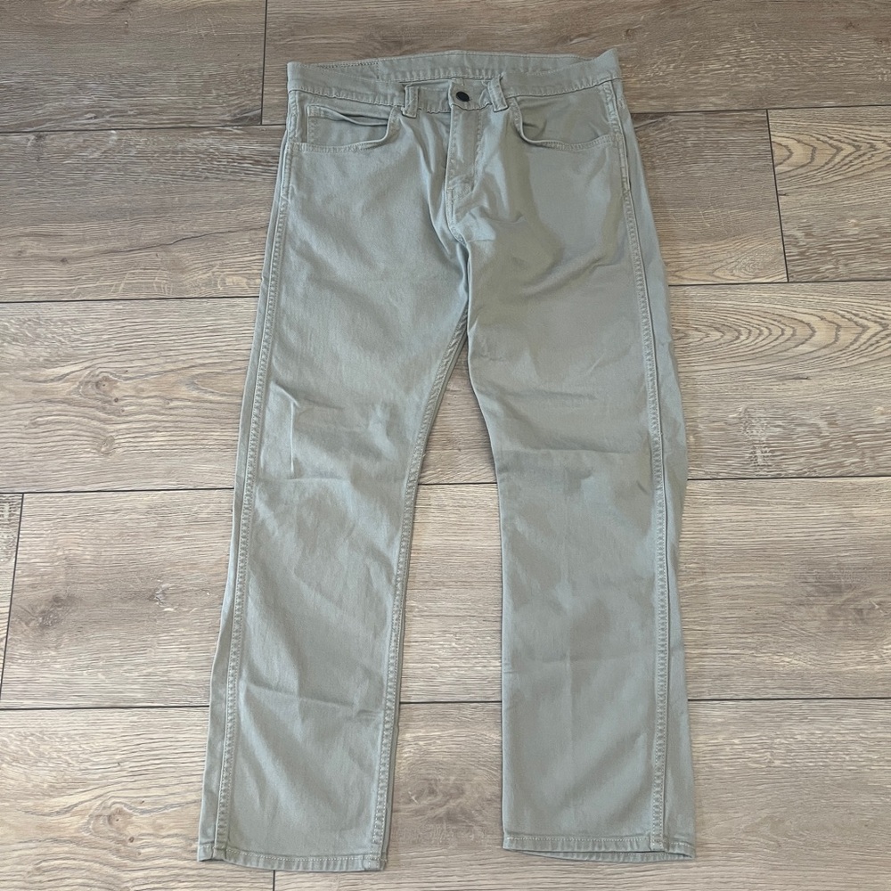 Levi 513 Tan slim and Levi Gray 513 slim